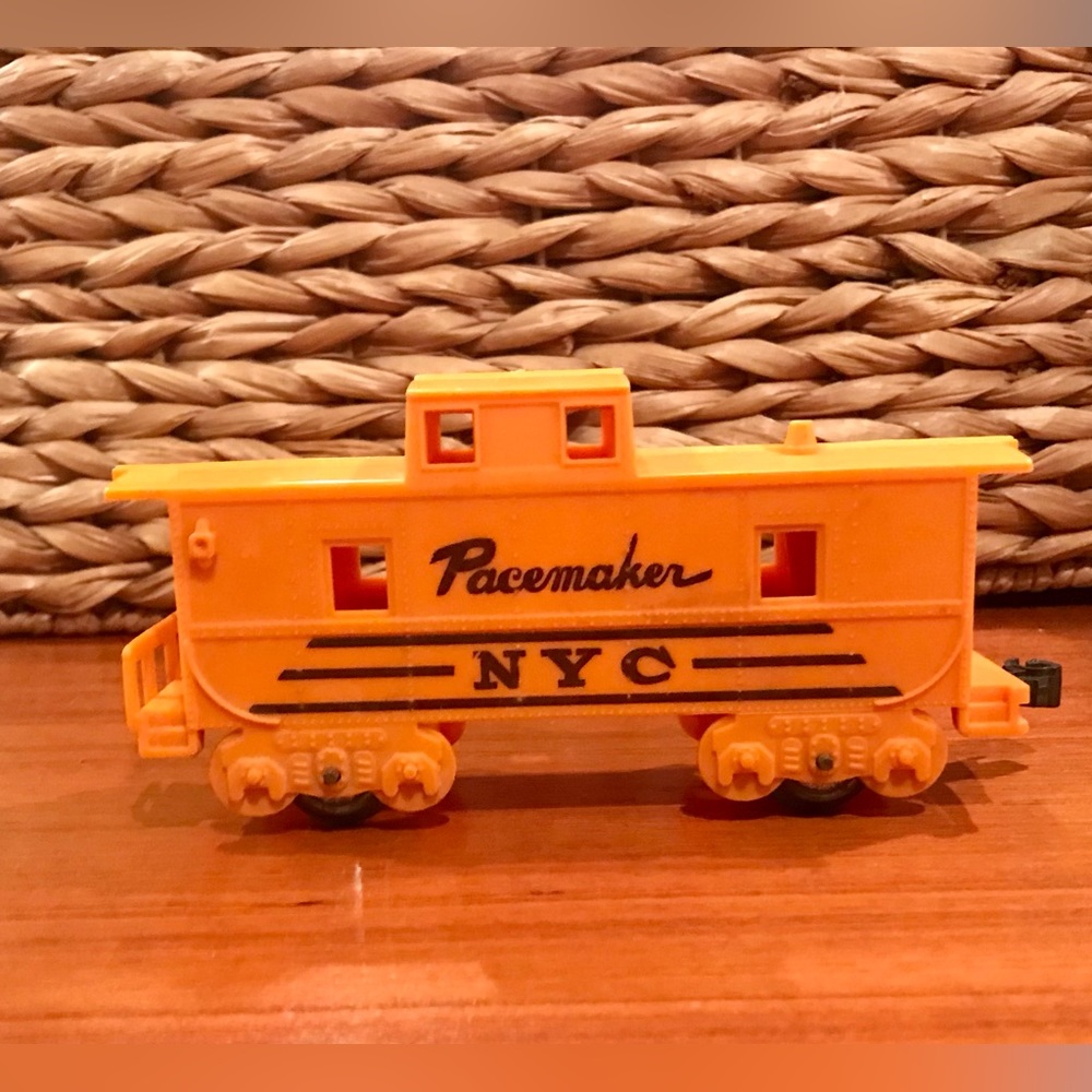 Vintage—Marx Pacemaker New York Central Train Set Caboose Car